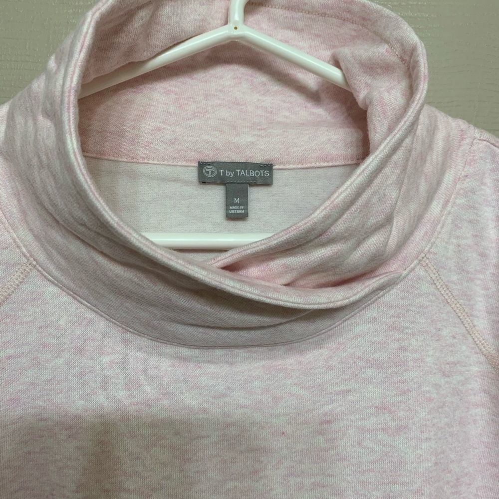 Soft pink fleece sweatshirt, size M